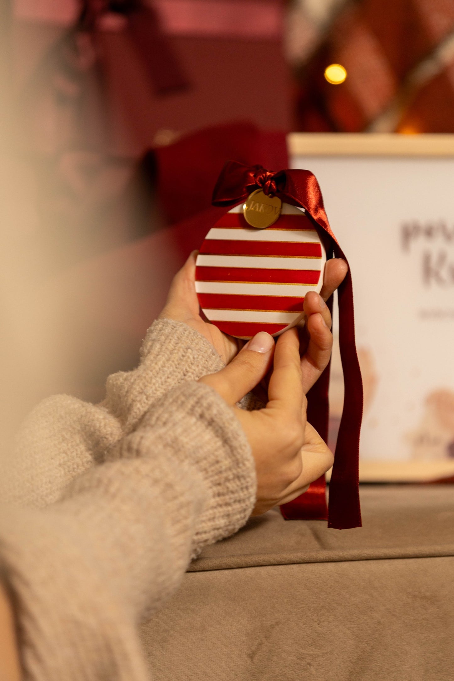 Candycane | personalizovani handmade ukras za jelku od gipsa