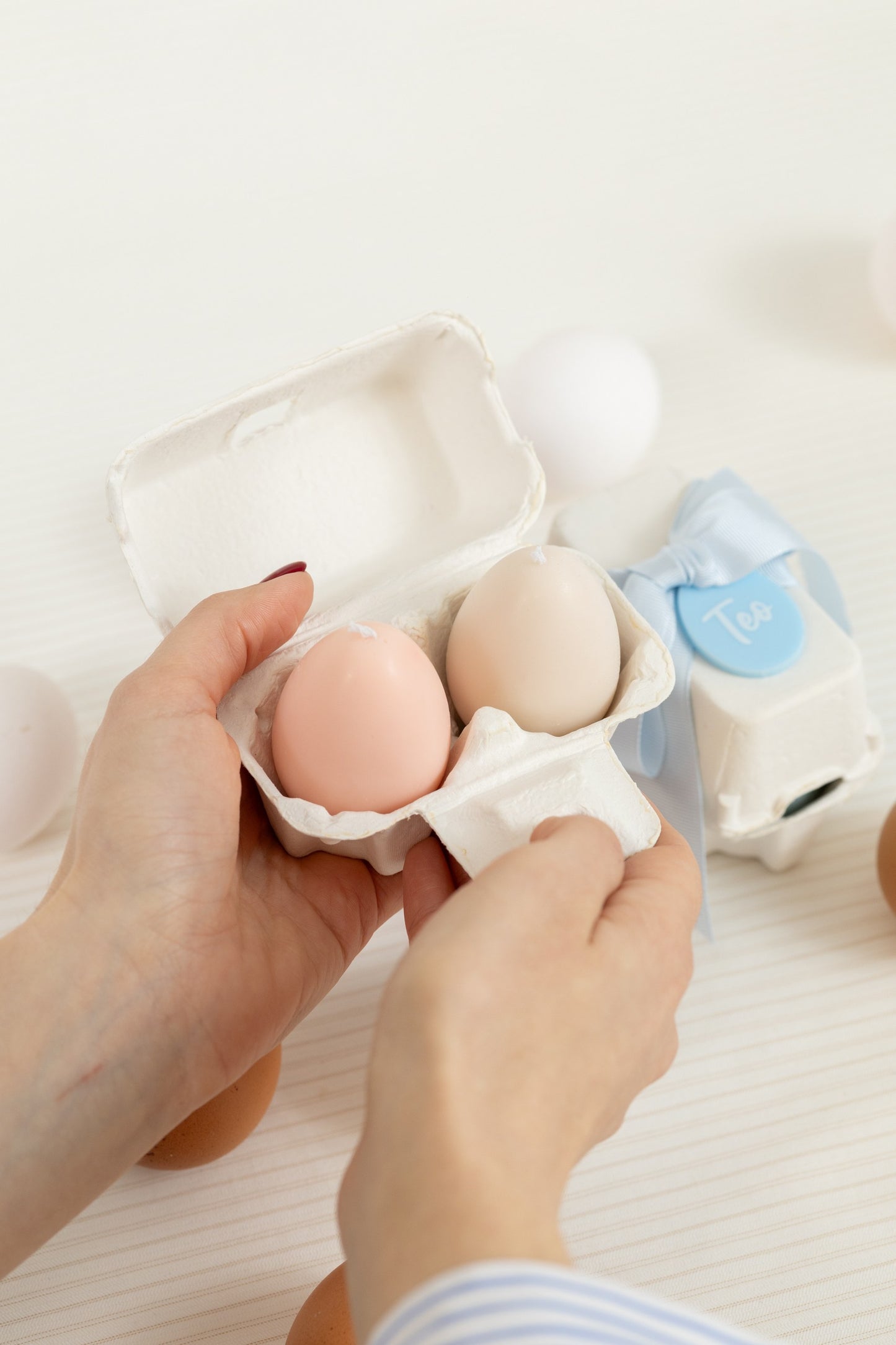 Mirisne sveće Egg u kutijici sa personalizacijom | plava i roze