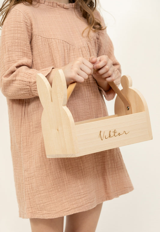 Personalizovana korpica Bunny od punog drveta