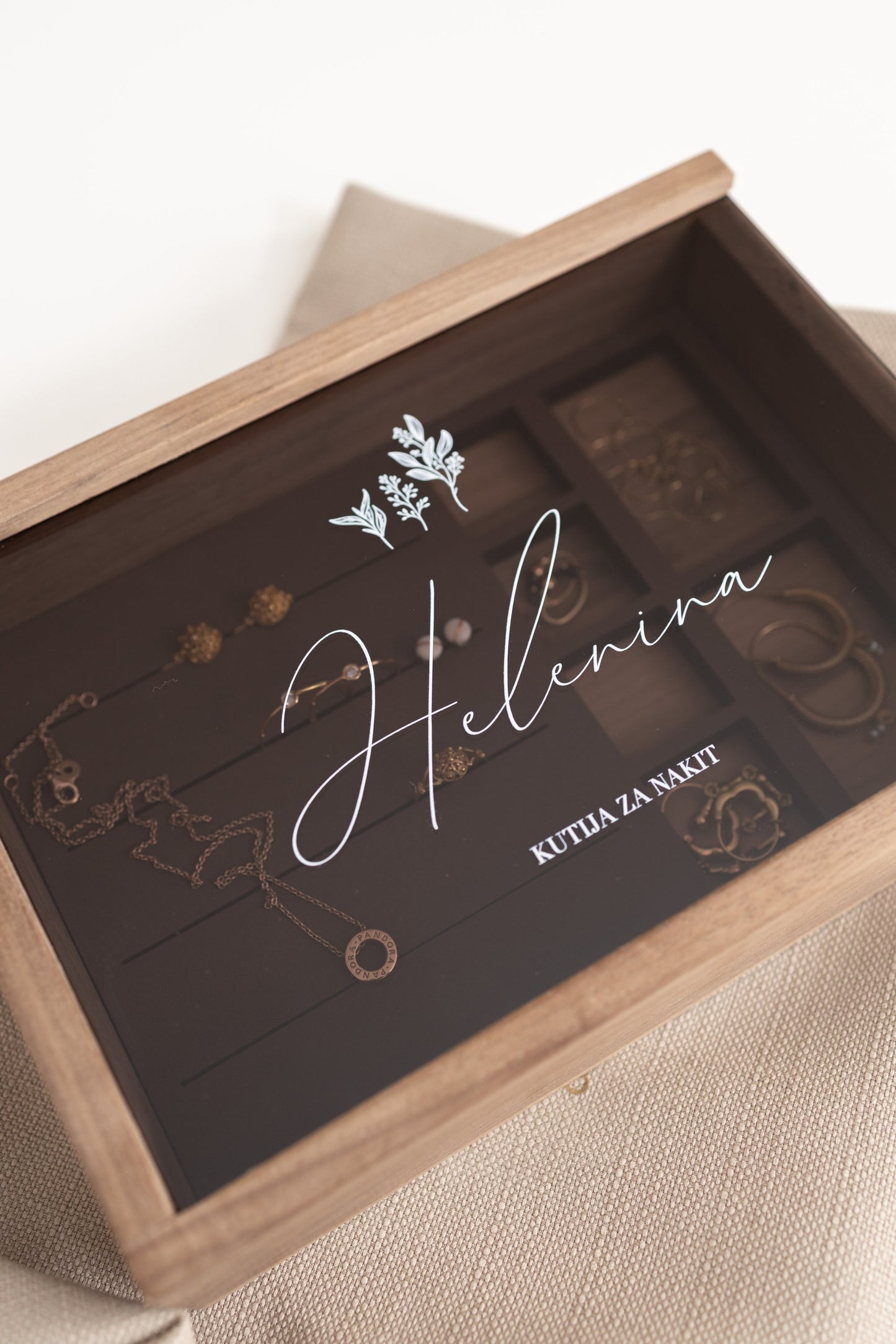 Kutija za nakit Noble Keeps | puno drvo oraha